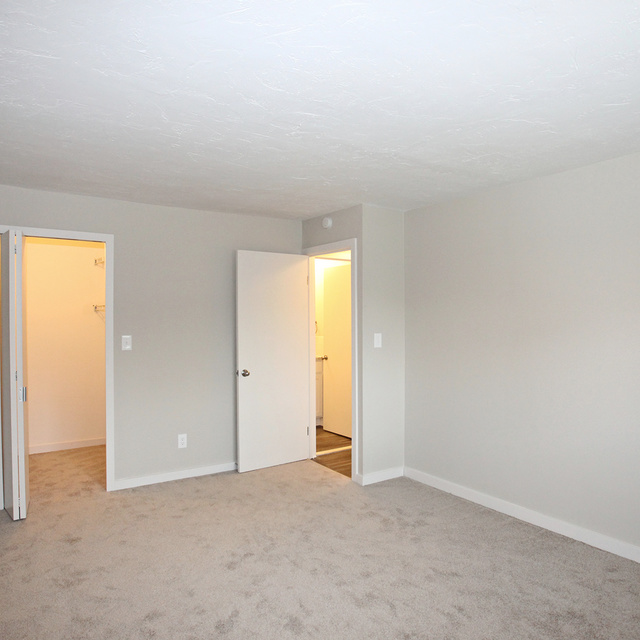 Rocky River Apartments Linden House West Gallery